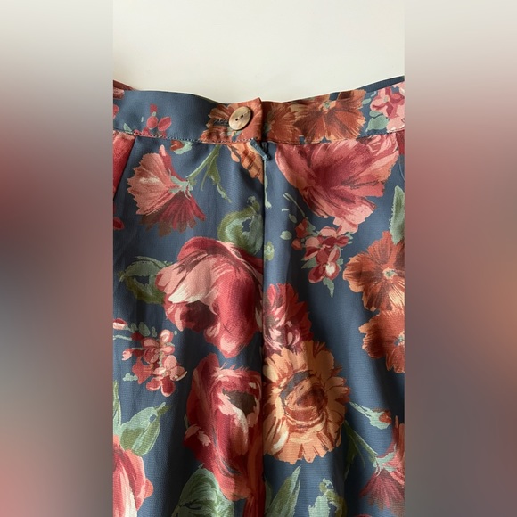 ❌ Sold ❌ Lauren Ashley Flowy Chiffon Long Skirt - Picture 3 of 7